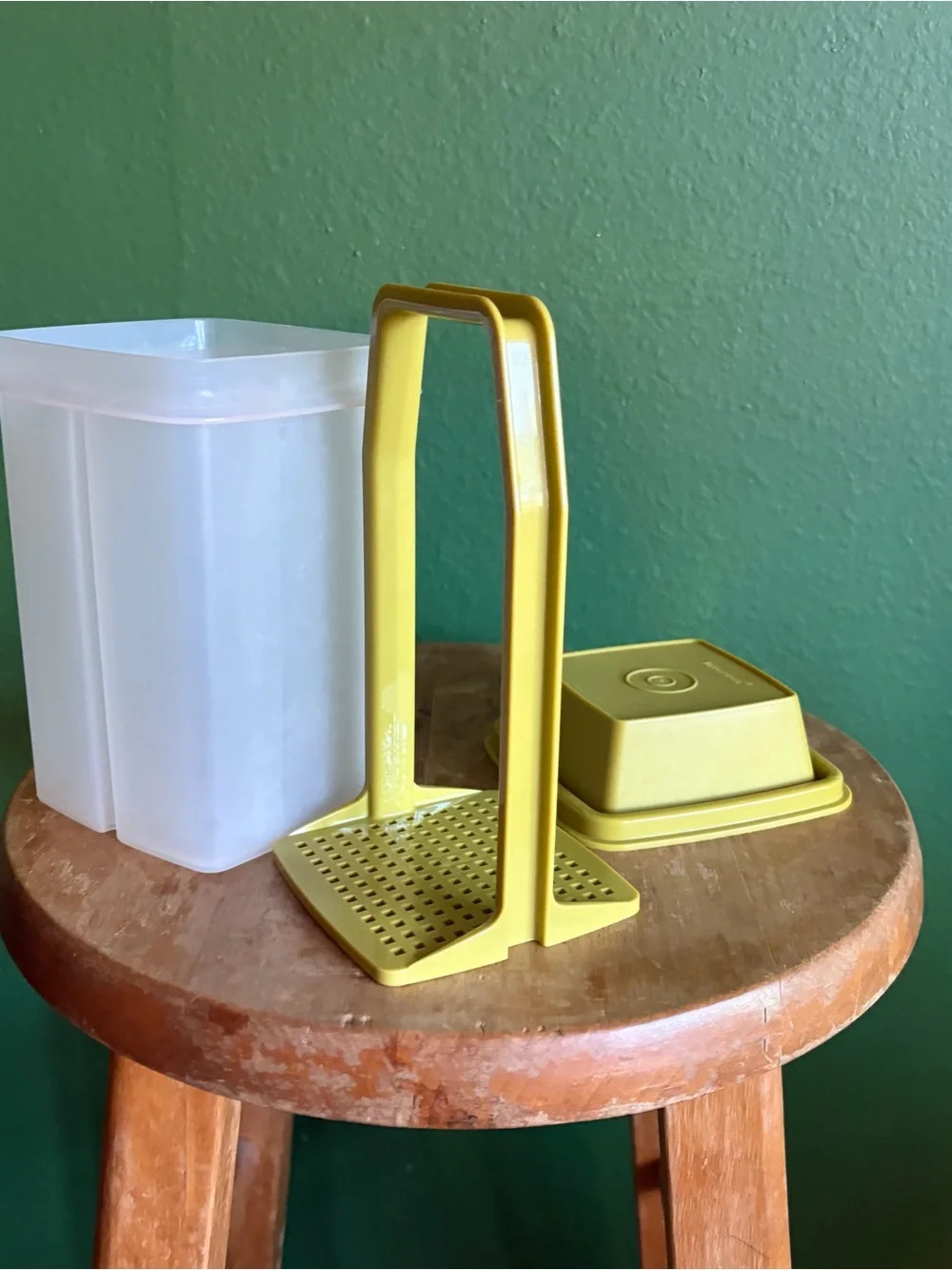 Vintage Tupperware Pickle Keeper known as 